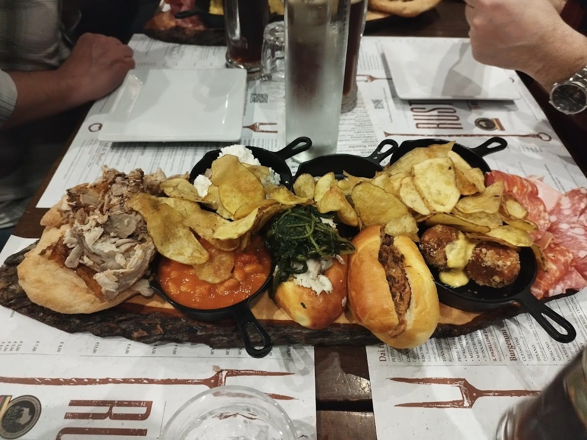 Gran tagliere di antipasti misti